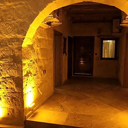Mansion מלון 3*
