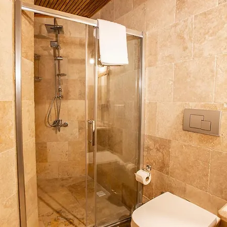 Mansion Bed & Breakfast 4*